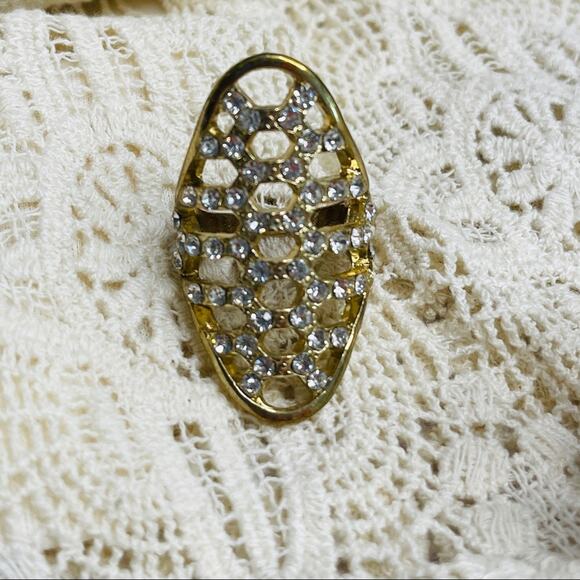 Gold color ring with rhinestones lattice pattern - Picture 2 of 11